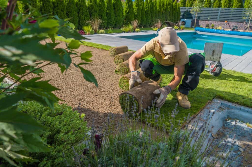 landscapers in Slidell laying sod